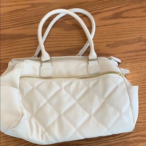 White shoulder bag